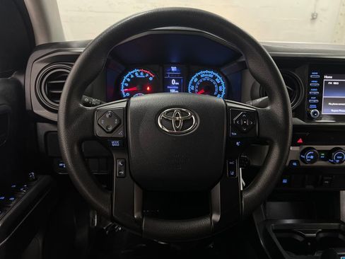 Used 2020 Toyota Tacoma SR w/ SR Convenience Package RWD image 15