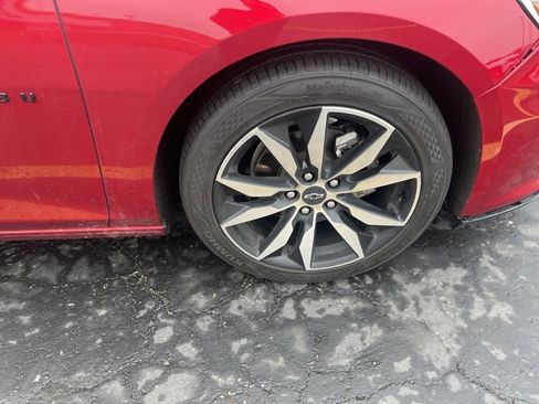 Used 2021 Chevrolet Malibu RS image 2