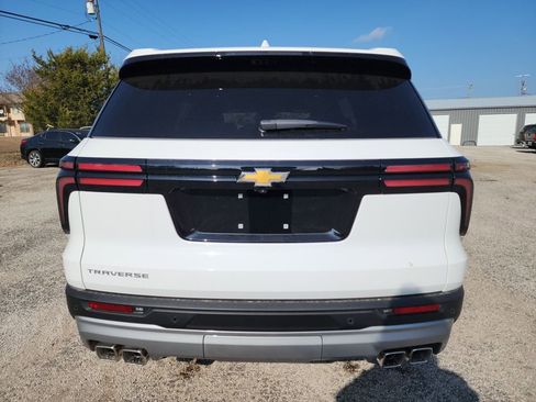New 2026 Chevrolet Traverse LT image 6