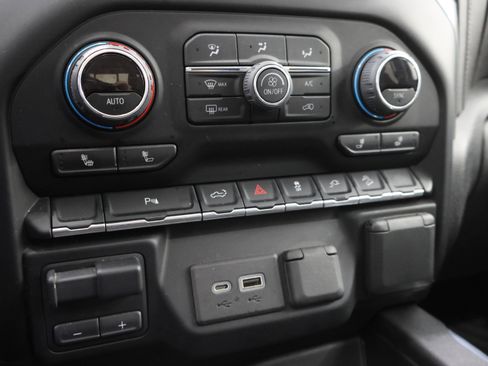 Used 2022 Chevrolet Silverado 2500 LT w/ Z71 Sport Edition image 47