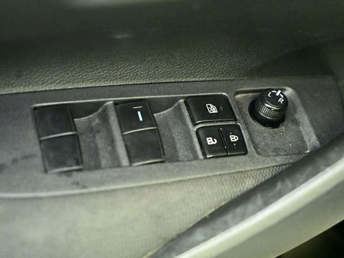 Used 2023 Toyota Corolla LE image 36