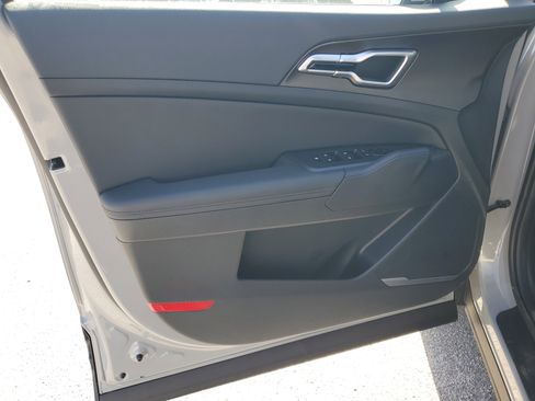 New 2026 Kia Sportage EX image 14