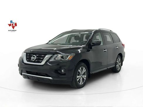 Used 2020 Nissan Pathfinder SV image 5