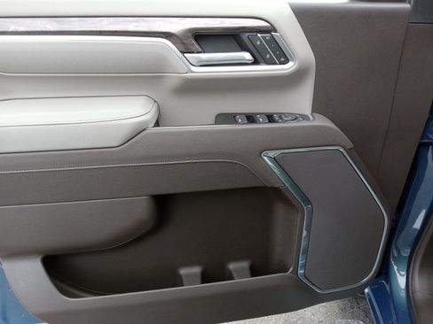 Used 2026 Chevrolet Silverado 2500 LTZ image 9