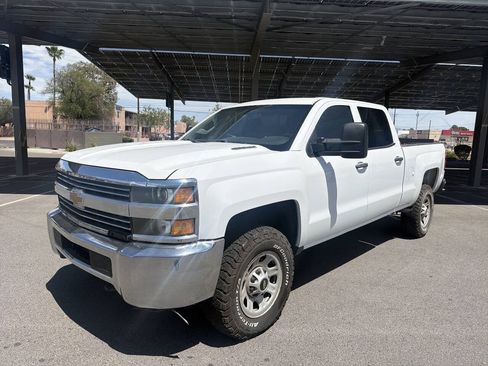 Used 2015 Chevrolet Silverado 3500 W/T AWD/4WD image 2