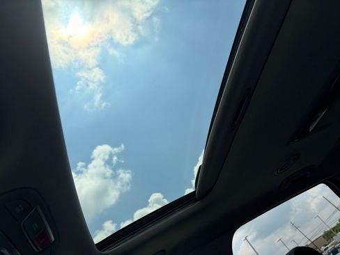 Used 2023 Kia Telluride S w/ S Sunroof Package AWD/4WD image 9