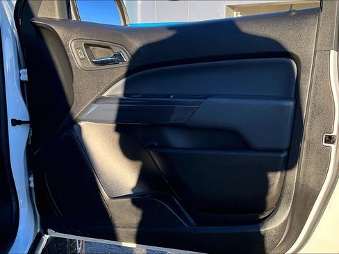 Used 2021 Chevrolet Colorado Z71 image 18