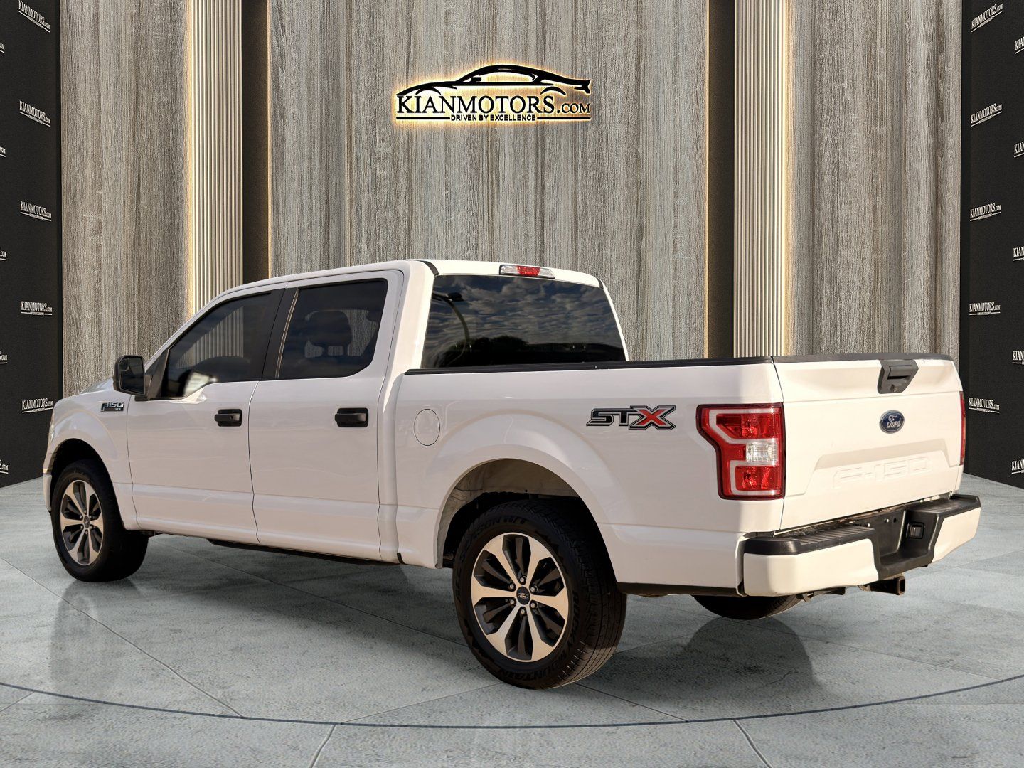 Used 2020 Ford F150 XL w/ Equipment Group 101A Mid RWD image 5