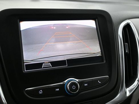 Used 2024 Chevrolet Equinox LS image 11