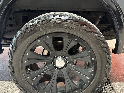 Used 2016 Ford F150 Platinum w/ Technology Package AWD/4WD image 10
