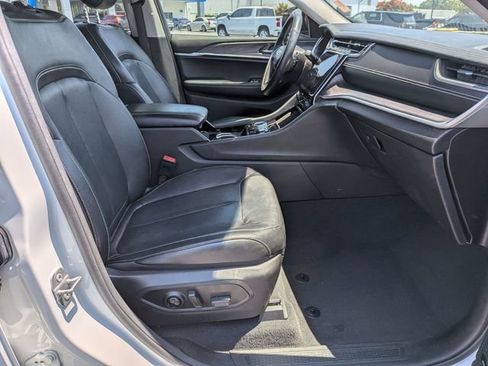 Used 2022 Jeep Grand Cherokee L Limited RWD image 41