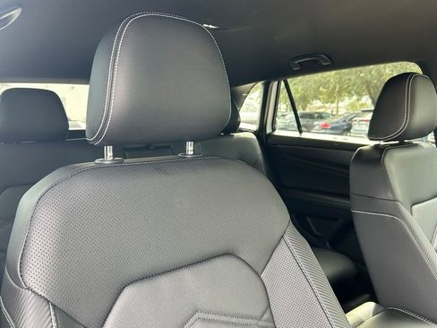 New 2026 Volkswagen Atlas Cross Sport SE FWD image 38