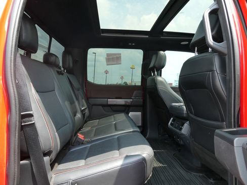 Used 2021 Ford F150 Lariat w/ Equipment Group 502A High AWD/4WD image 16