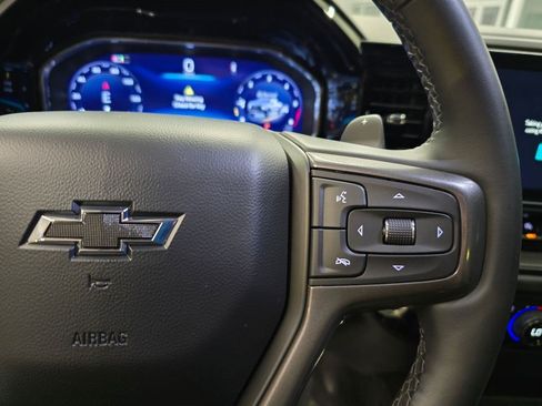 Used 2024 Chevrolet Silverado 1500 ZR2 AWD/4WD image 23