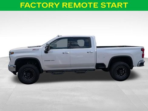 Used 2024 Chevrolet Silverado 2500 LTZ w/ LTZ Convenience Package AWD/4WD image 12