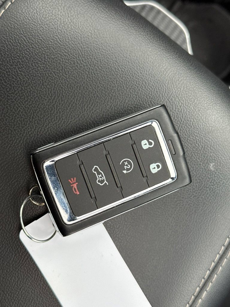 Used 2024 Jeep Grand Cherokee Altitude AWD/4WD image 20
