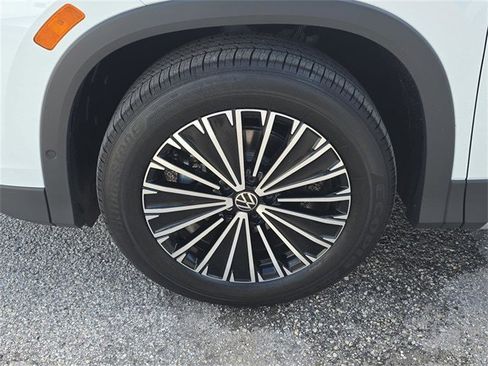 New 2025 Volkswagen Tiguan S image 8