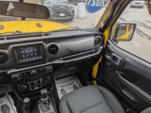 Used 2021 Jeep Wrangler Unlimited Sport AWD/4WD image 34