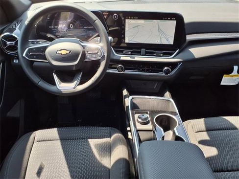 New 2026 Chevrolet Equinox LT w/ LPO, Floor Liner Package image 9