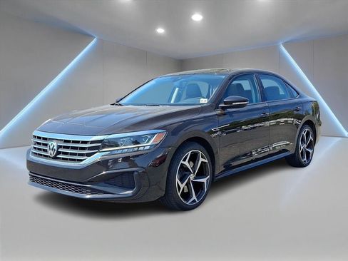 Used 2020 Volkswagen Passat 2.0T R-Line FWD image 3