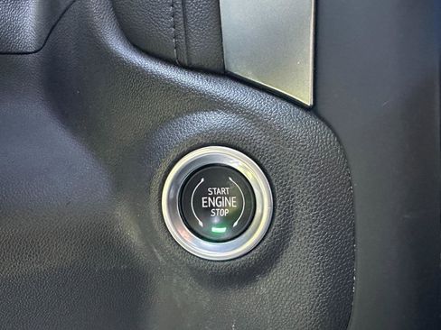 Used 2021 Chevrolet Silverado 1500 LT Trail Boss w/ Convenience Package II image 39