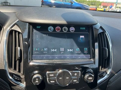 Used 2017 Chevrolet Cruze Premier FWD image 5
