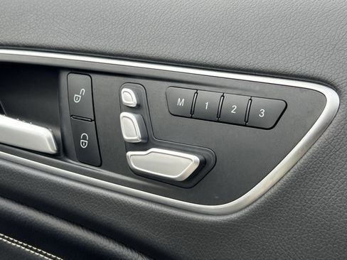 Used 2020 Mercedes-Benz GLA 250 4MATIC image 34