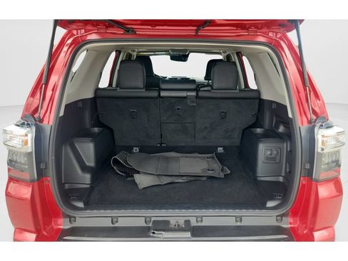 Certified 2021 Toyota 4Runner SR5 Premium w/ Moonroof Package AWD/4WD image 9