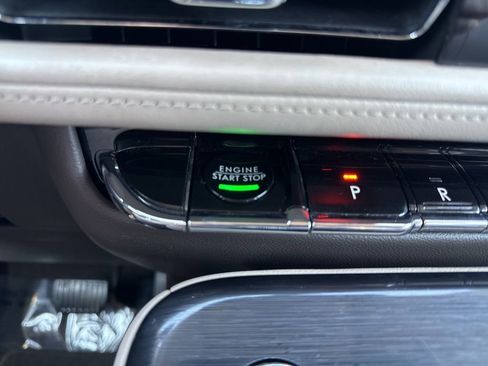 Used 2021 Lincoln Nautilus Reserve image 24