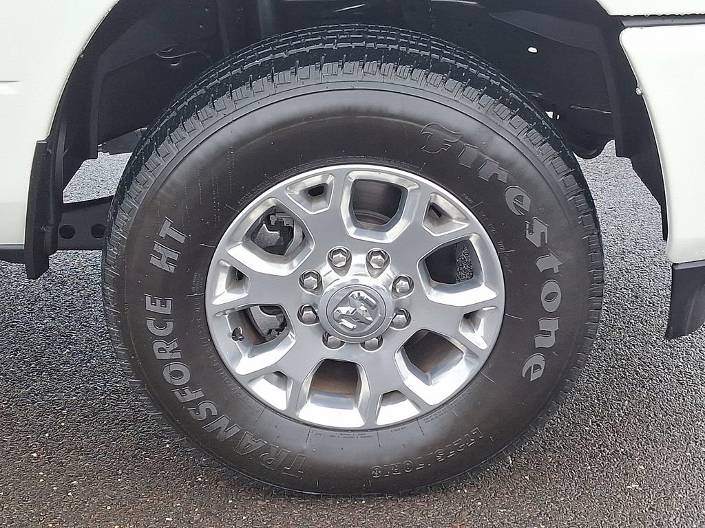 Used 2024 RAM 3500 Laramie AWD/4WD image 9