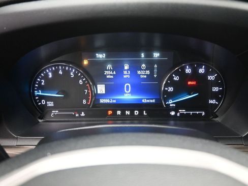 Used 2022 Ford Explorer Limited w/ Equipment Group 301A image 10