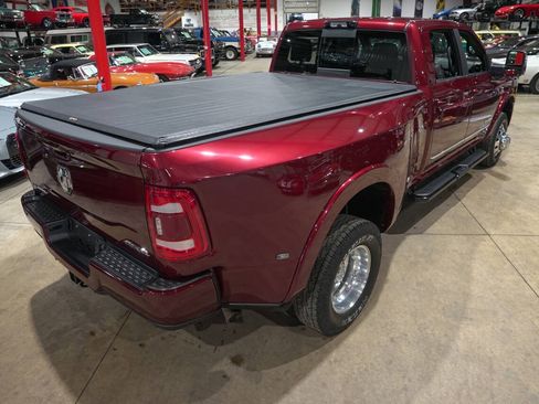 Used 2024 RAM 3500 Limited AWD/4WD image 17