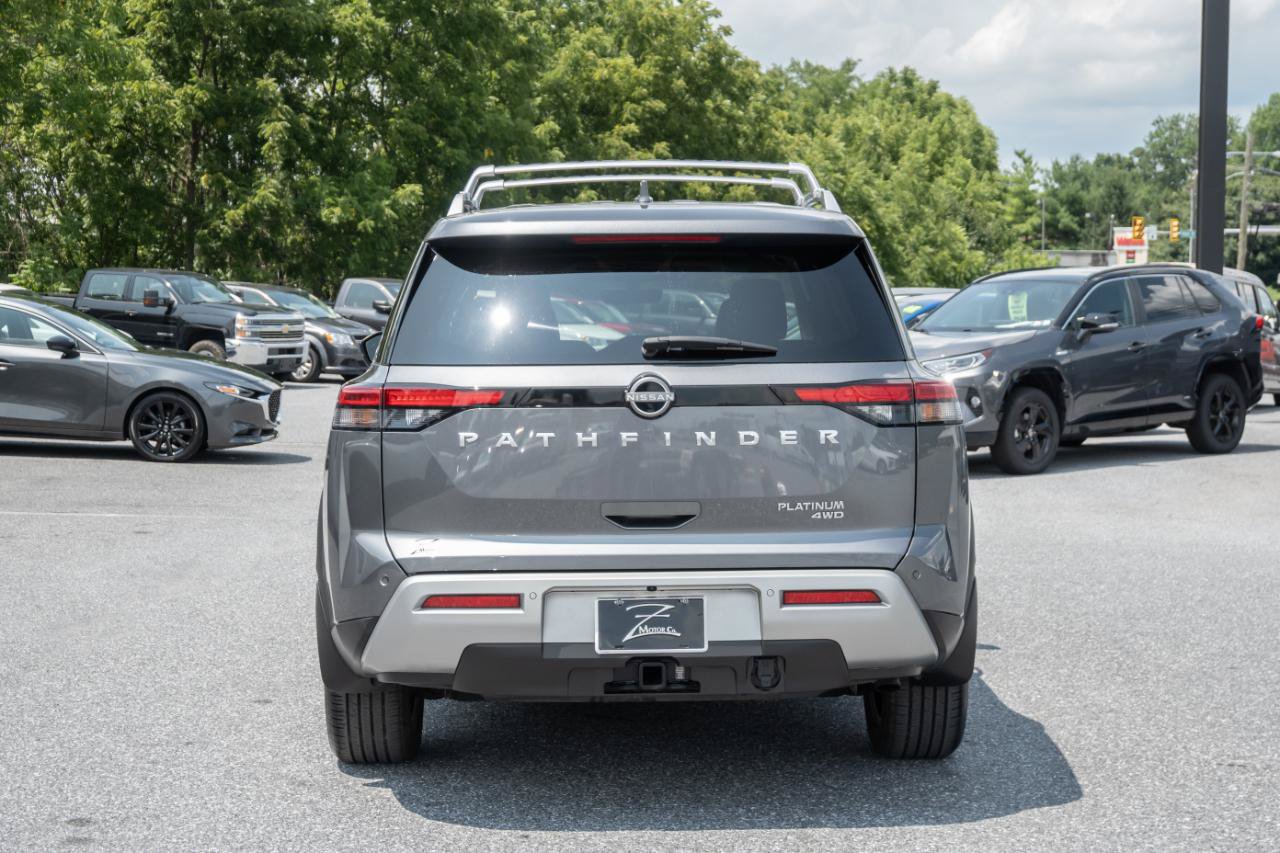 Used 2023 Nissan Pathfinder Platinum AWD/4WD image 10