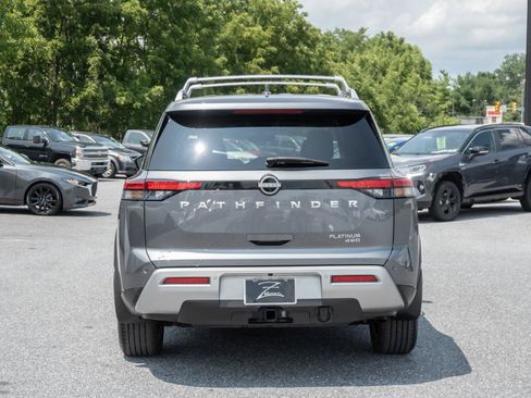 Used 2023 Nissan Pathfinder Platinum AWD/4WD image 10
