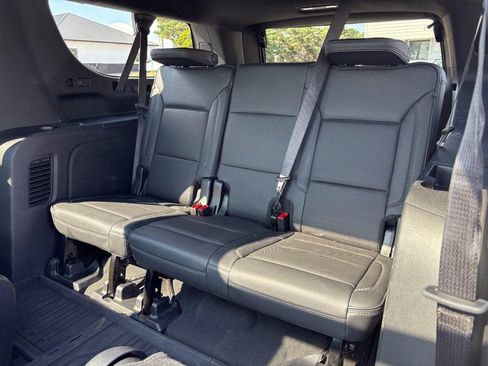 Used 2025 GMC Yukon XL Denali w/ Sun & Power Step Package AWD/4WD image 13