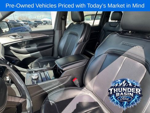 Used 2021 Jeep Grand Cherokee L Overland image 15