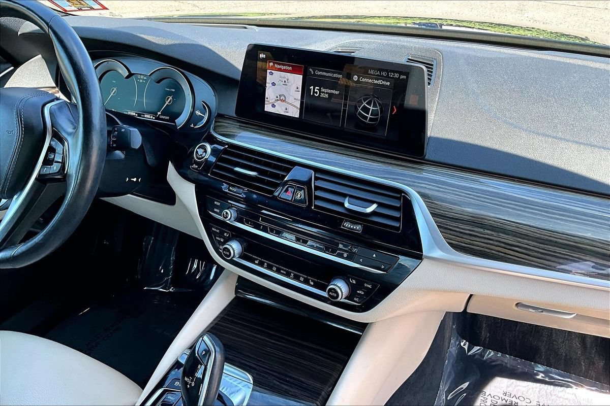 Used 2018 BMW 530i xDrive AWD/4WD image 34