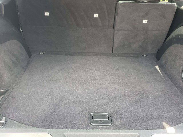 Used 2018 Jeep Grand Cherokee Overland AWD/4WD image 29