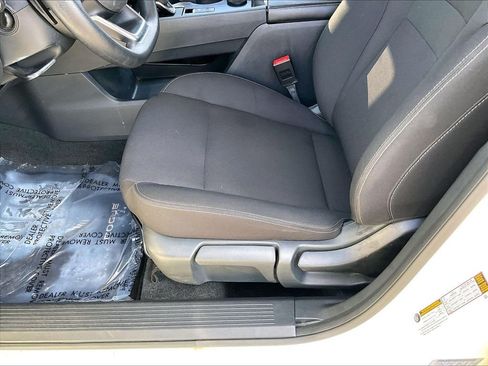 Used 2024 Nissan Rogue S AWD/4WD image 31