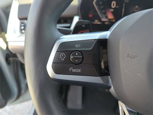 Used 2025 BMW X2 xDrive28i image 21