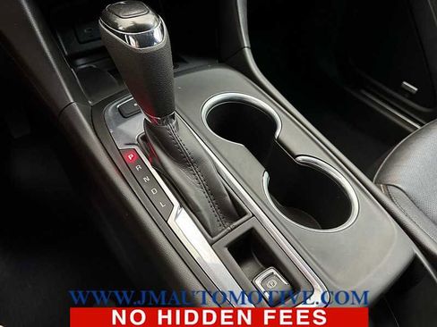 Used 2021 Chevrolet Equinox Premier image 29