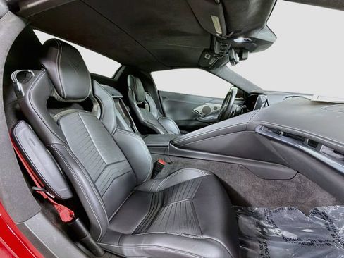 Used 2022 Chevrolet Corvette Stingray Premium Conv w/ Z51 Performance Package RWD image 24
