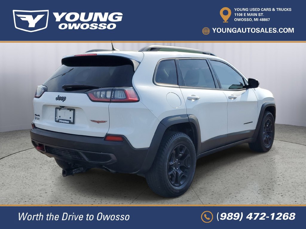 Used 2021 Jeep Cherokee Trailhawk w/ Comfort/Convenience Group AWD/4WD image 3