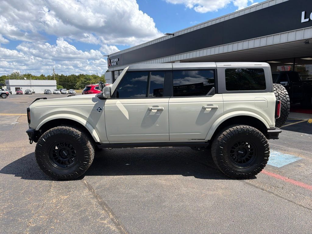 Used 2025 Ford Bronco Outer Banks AWD/4WD image 11