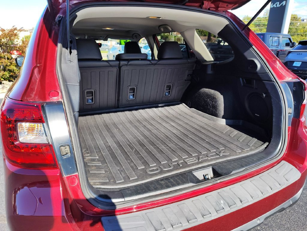 Used 2017 Subaru Outback 2.5i Limited AWD/4WD image 39