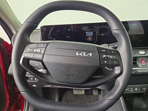 Certified 2025 Kia K4 EX image 23