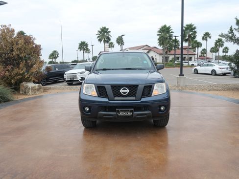 Used 2017 Nissan Frontier Desert Runner image 6