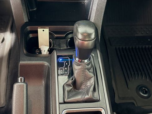 Certified 2023 Toyota Tacoma TRD Off-Road AWD/4WD image 18
