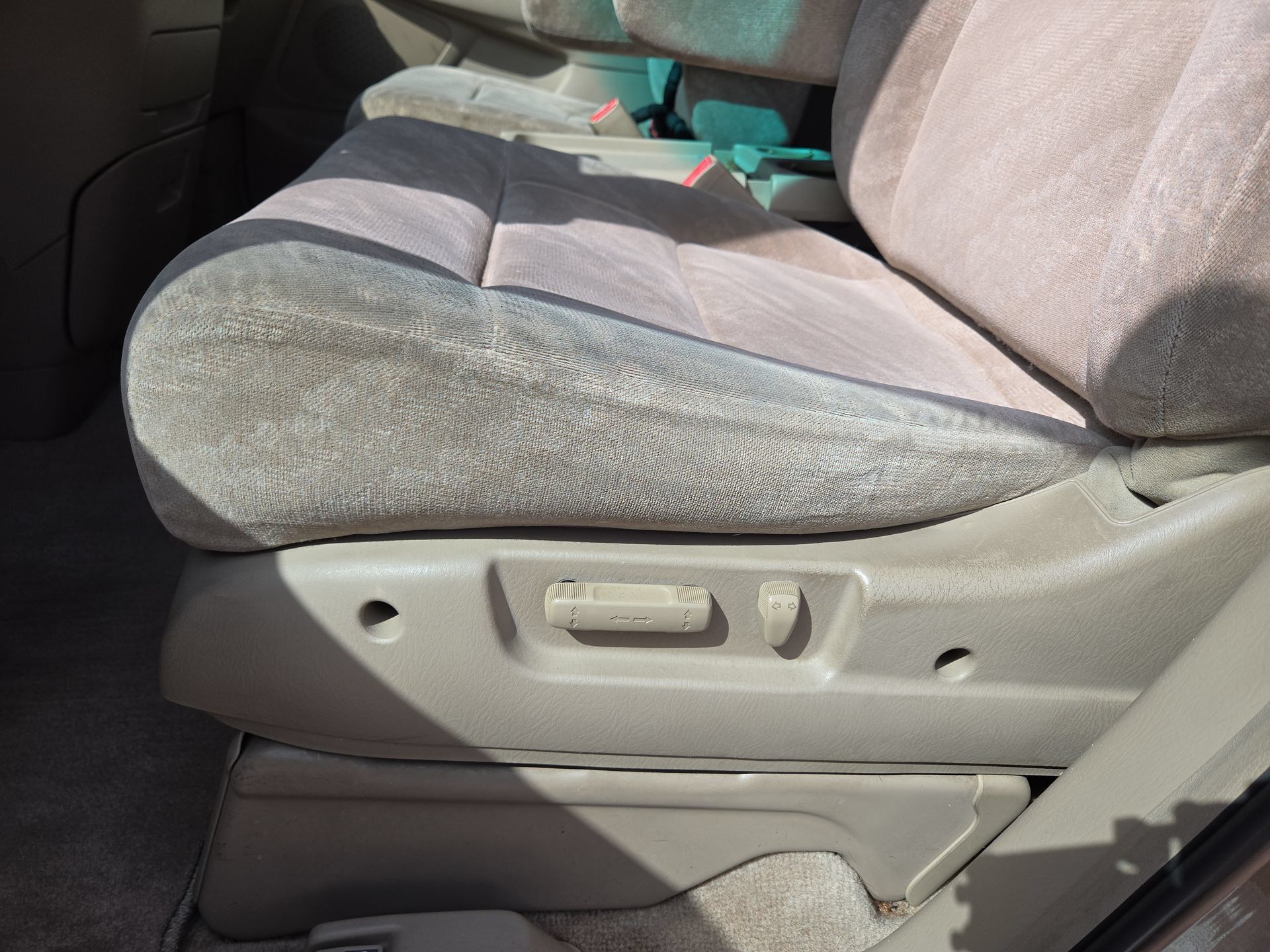 Used 2004 Honda Odyssey EX image 17