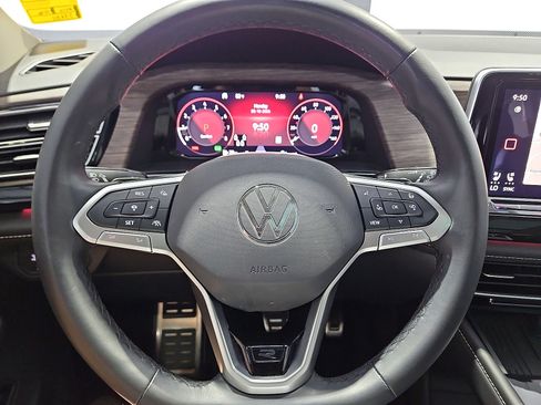 Used 2025 Volkswagen Atlas SEL Premium R-Line AWD/4WD image 21